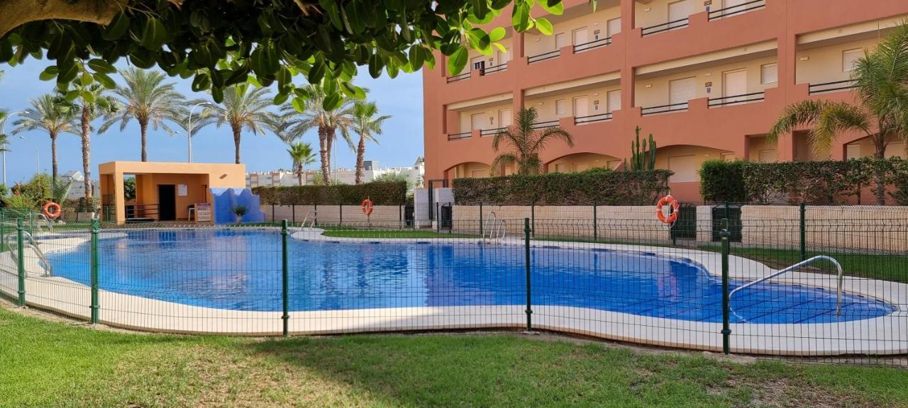 Homes Of Spain, Apartamentos Paraiso De Vera Playa, Ed Tahiti, Bajo G A Pie De La Playa, Vistas Piscina 外观 照片